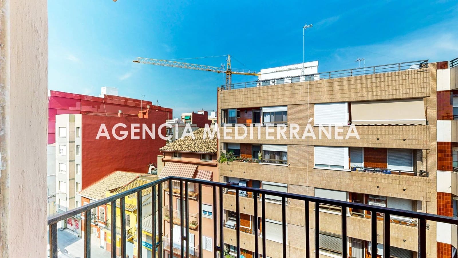 2 bedroom Flat for sale in Valencia city - € 152,000 (Ref: 9882001)