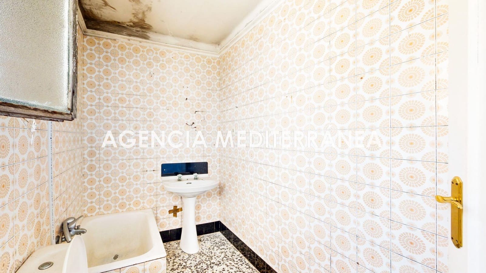 2 bedroom Flat for sale in Valencia city - € 152,000 (Ref: 9882001)