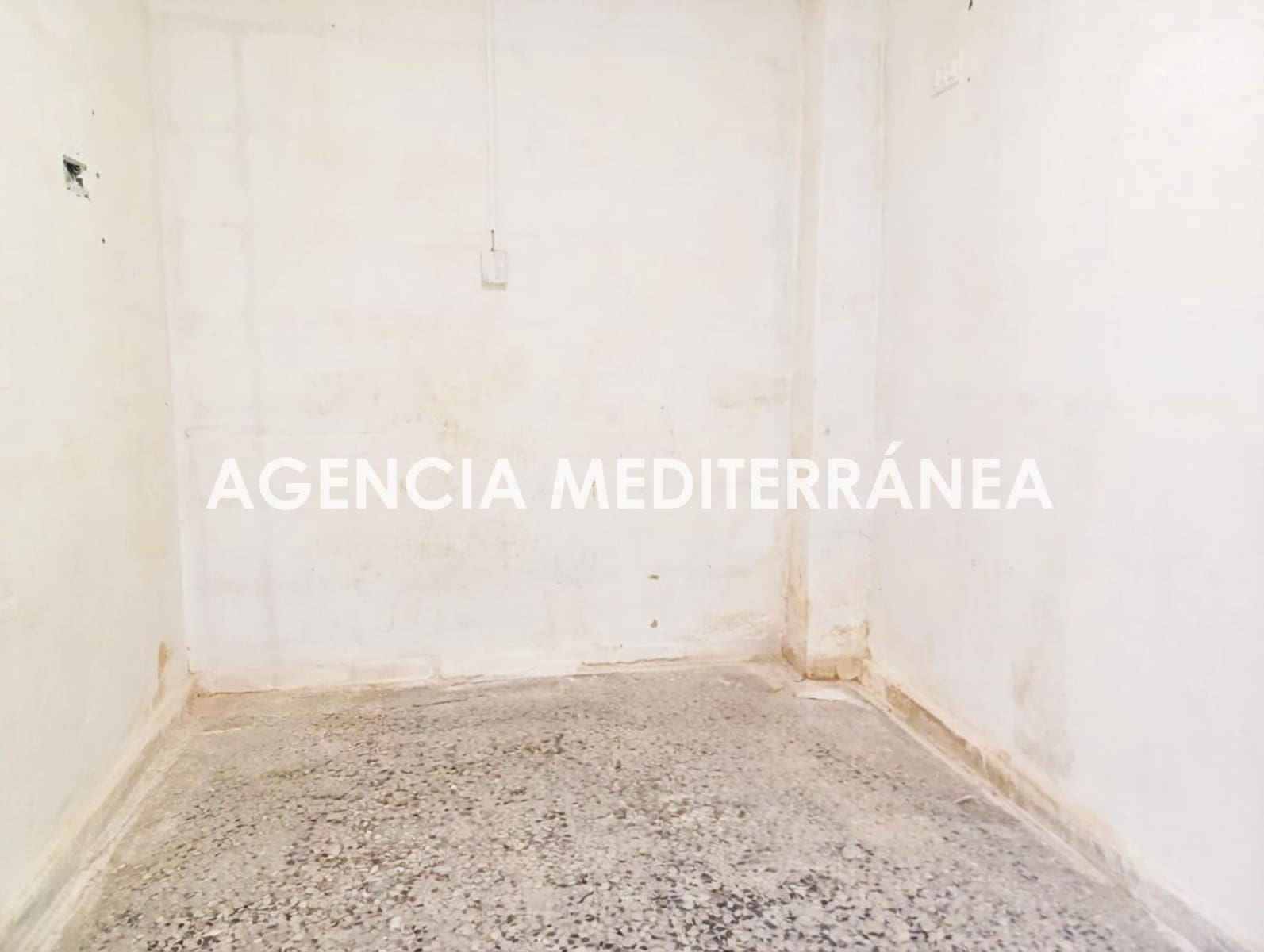 2 sovrum Kommersiell till salu i Valencia stad - 175 000 € (Ref: 9882003)