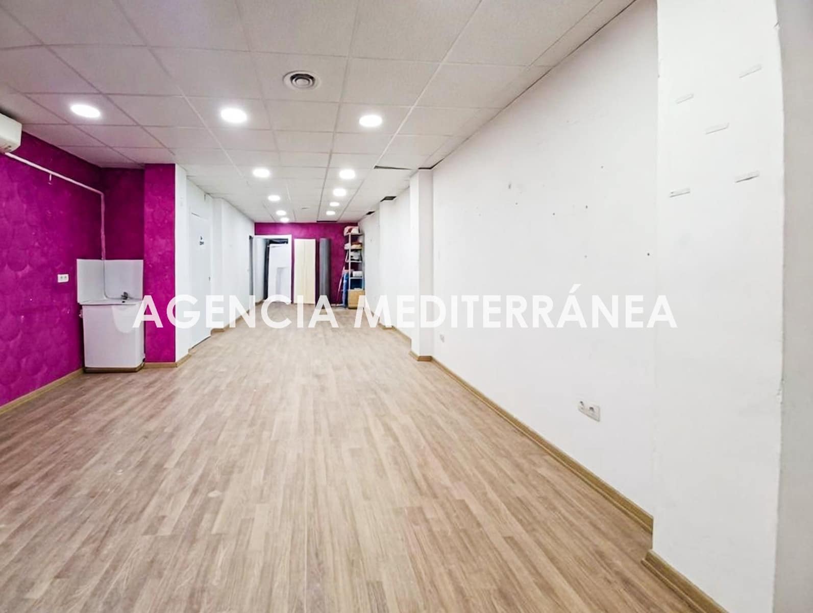 2 sovrum Kommersiell till salu i Valencia stad - 175 000 € (Ref: 9882003)
