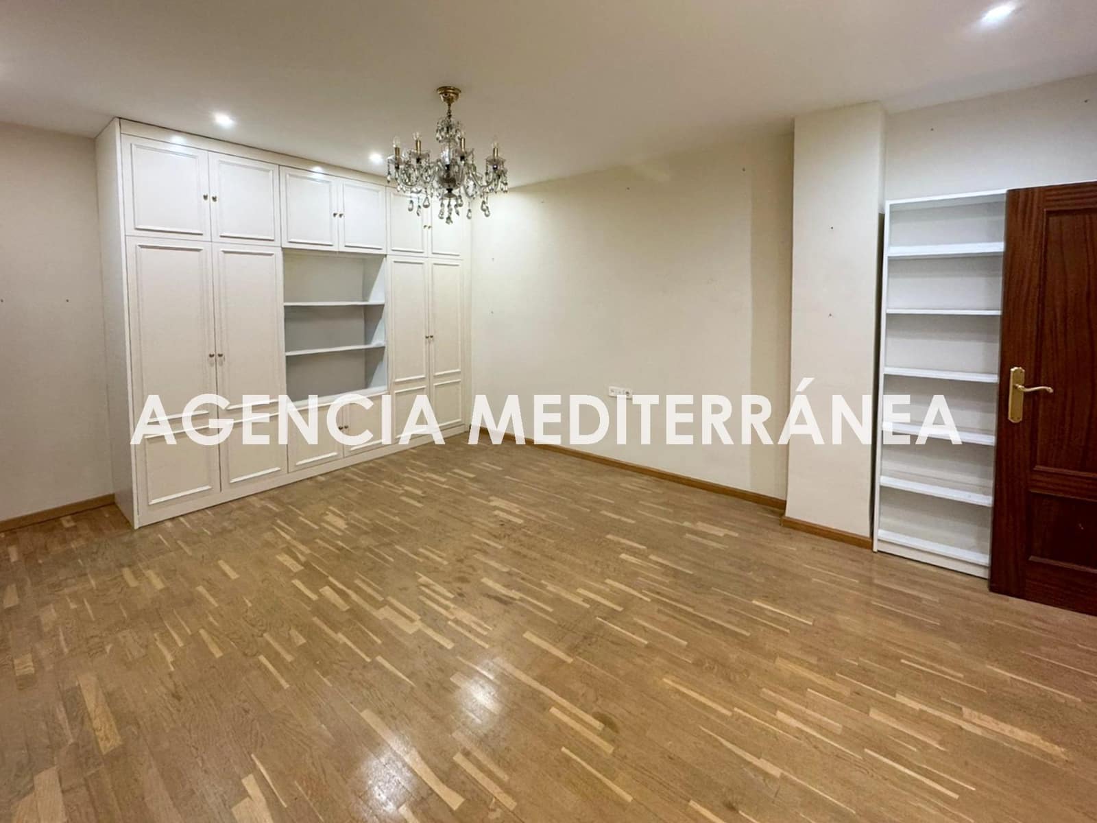 5 quarto Apartamento para venda em Valencia cidade com garagem - 795 000 € (Ref: 9890482)