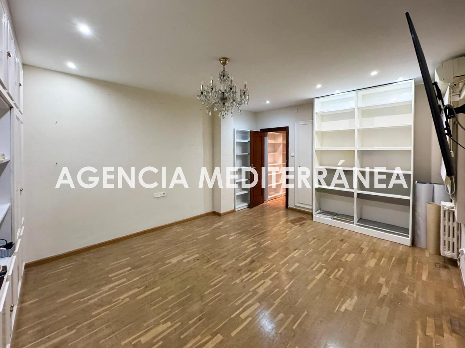 5 quarto Apartamento para venda em Valencia cidade com garagem - 795 000 € (Ref: 9890482)