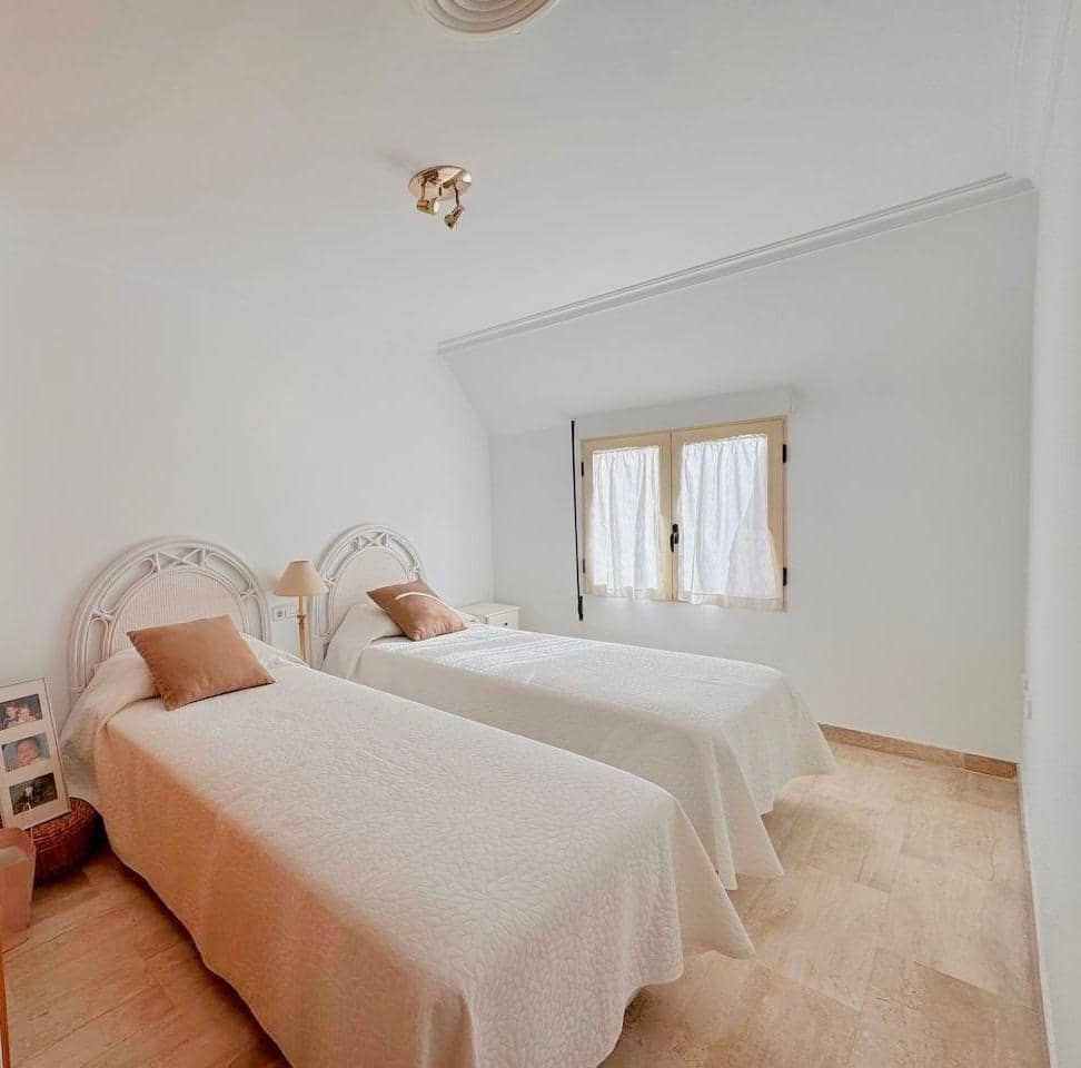 3 makuuhuone Kattohuoneisto myytävänä paikassa Denia - 390 000 € (Ref: 9890483)