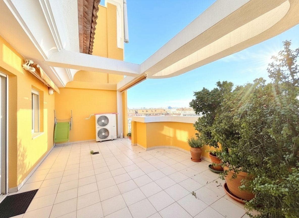 3 makuuhuone Kattohuoneisto myytävänä paikassa Denia - 390 000 € (Ref: 9890483)