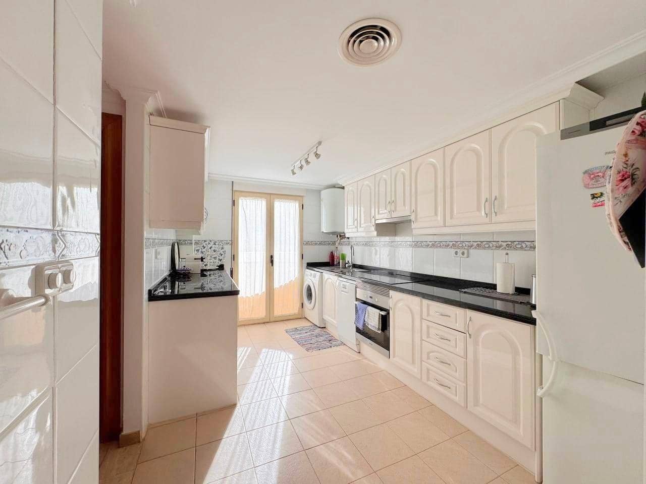 3 makuuhuone Kattohuoneisto myytävänä paikassa Denia - 390 000 € (Ref: 9890483)