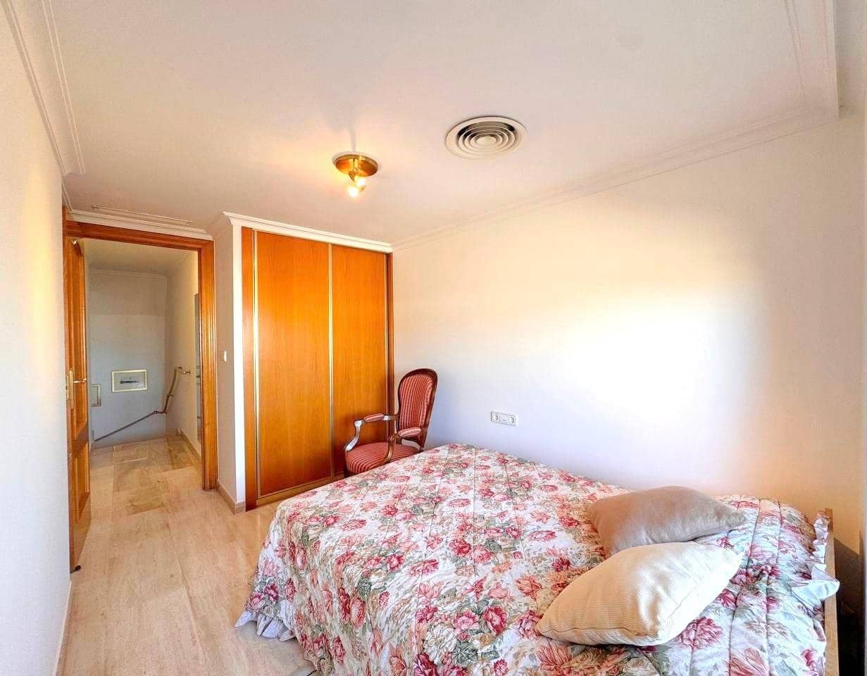 3 makuuhuone Kattohuoneisto myytävänä paikassa Denia - 390 000 € (Ref: 9890483)