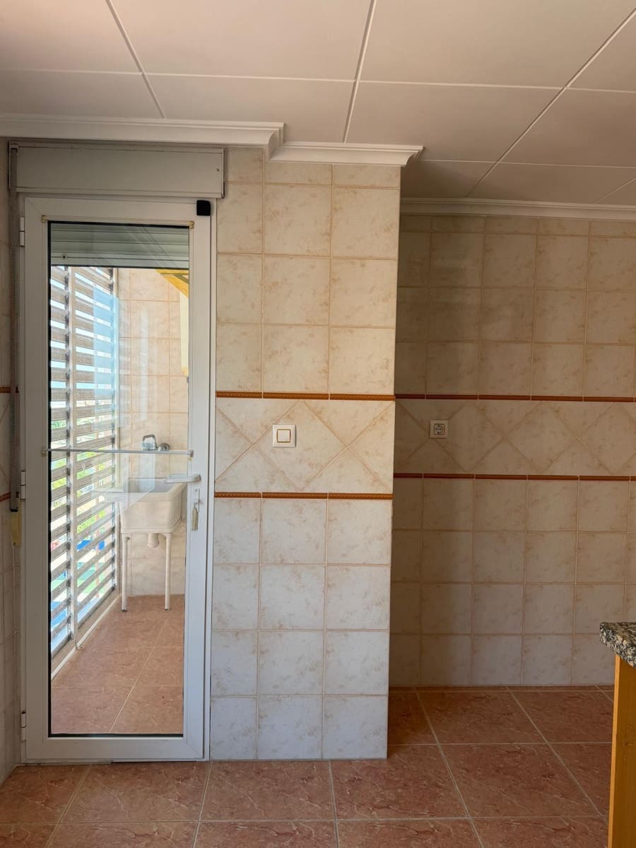 Piso de 3 habitaciones en Cullera en venta con garaje - 250.000 € (Ref: 9896412)