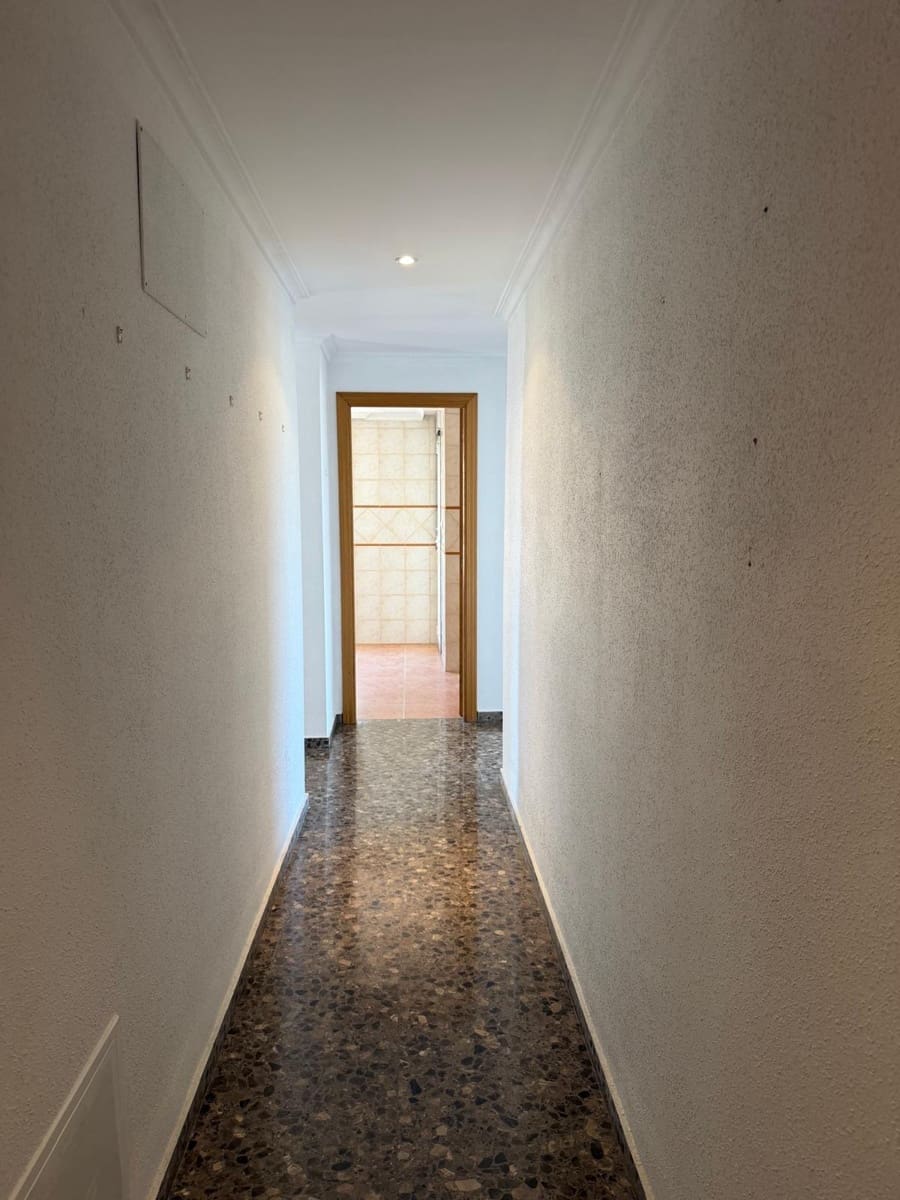 Piso de 3 habitaciones en Cullera en venta con garaje - 250.000 € (Ref: 9896412)