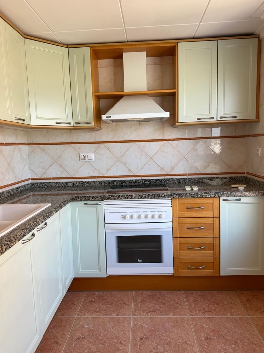 Piso de 3 habitaciones en Cullera en venta con garaje - 250.000 € (Ref: 9896412)