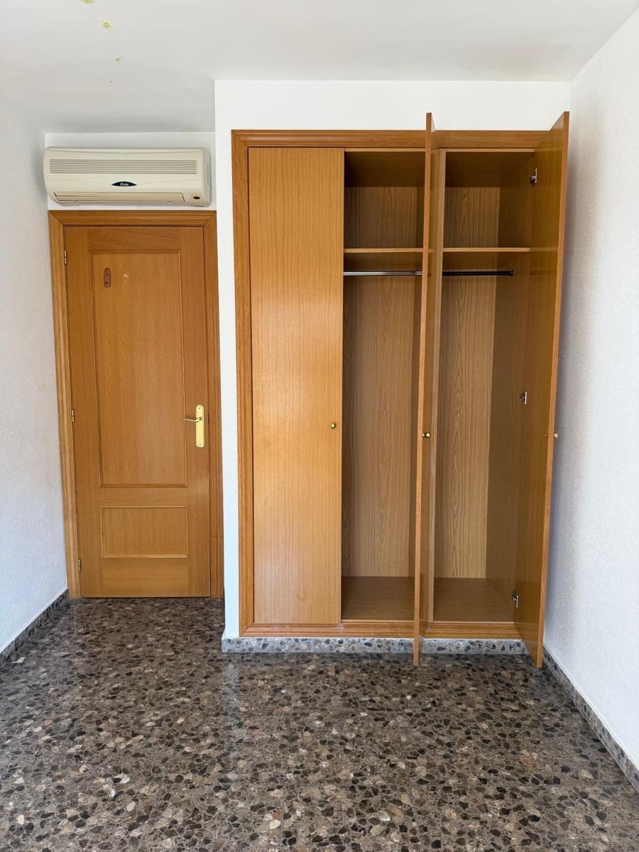 Piso de 3 habitaciones en Cullera en venta con garaje - 250.000 € (Ref: 9896412)