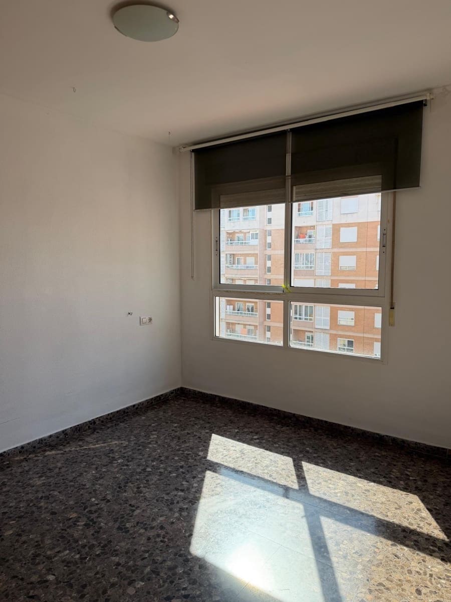 Piso de 3 habitaciones en Cullera en venta con garaje - 250.000 € (Ref: 9896412)