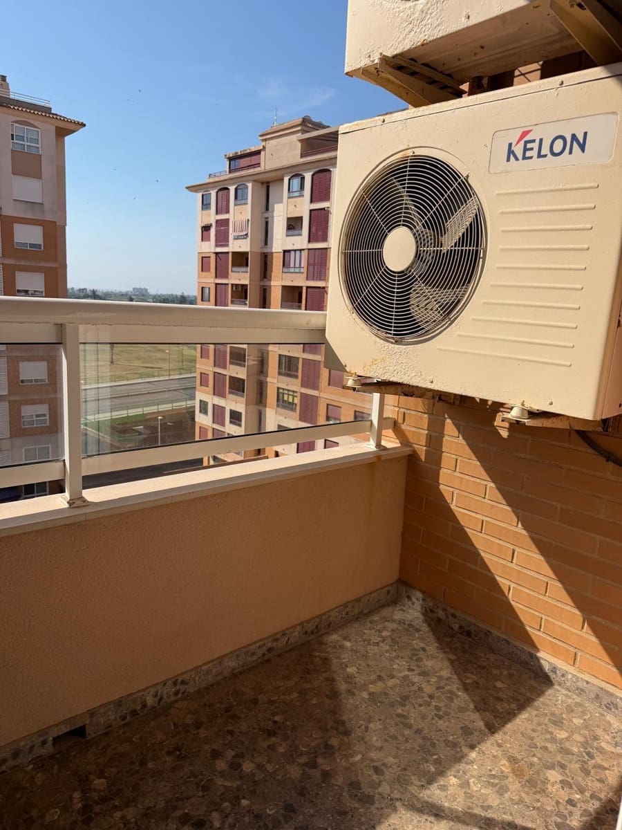 Piso de 3 habitaciones en Cullera en venta con garaje - 250.000 € (Ref: 9896412)
