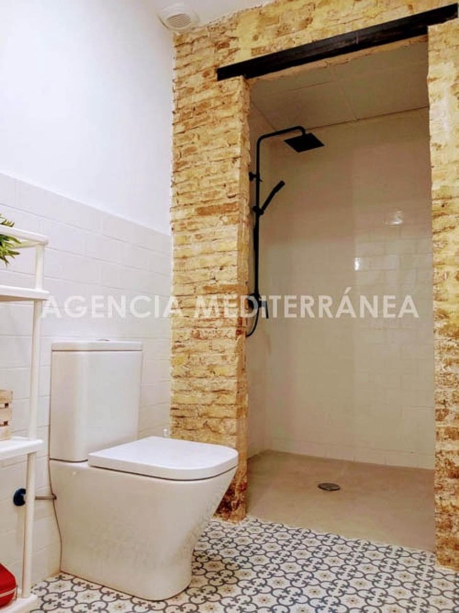 Piso de 1 habitación en València ciudad en venta - 240.000 € (Ref: 9898881)