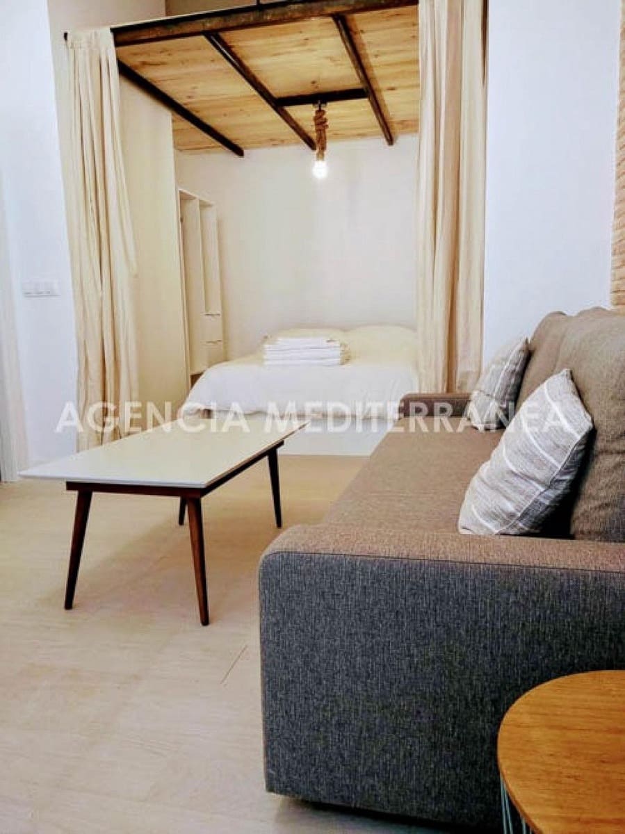Piso de 1 habitación en València ciudad en venta - 240.000 € (Ref: 9898881)