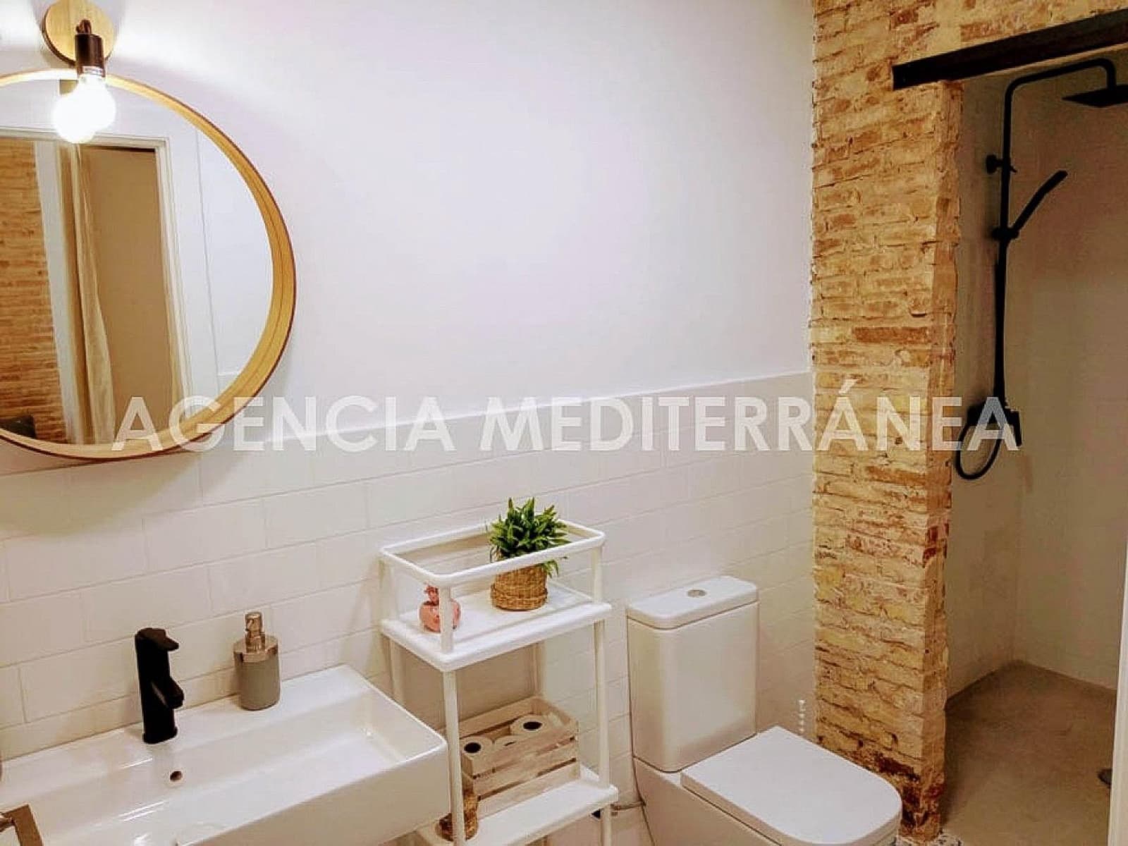 Piso de 1 habitación en València ciudad en venta - 240.000 € (Ref: 9898881)