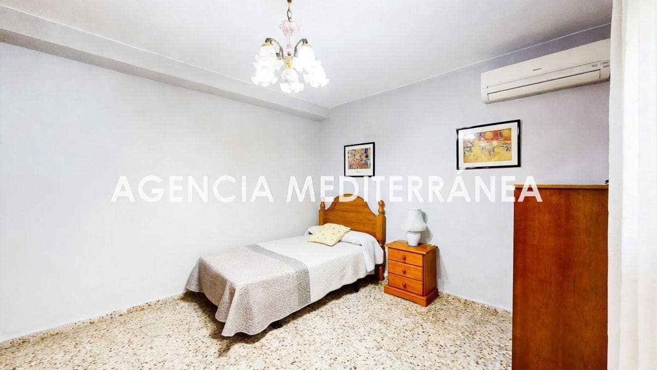 6 sovrum Villa till salu i Montserrat med pool - 315 000 € (Ref: 9908096)