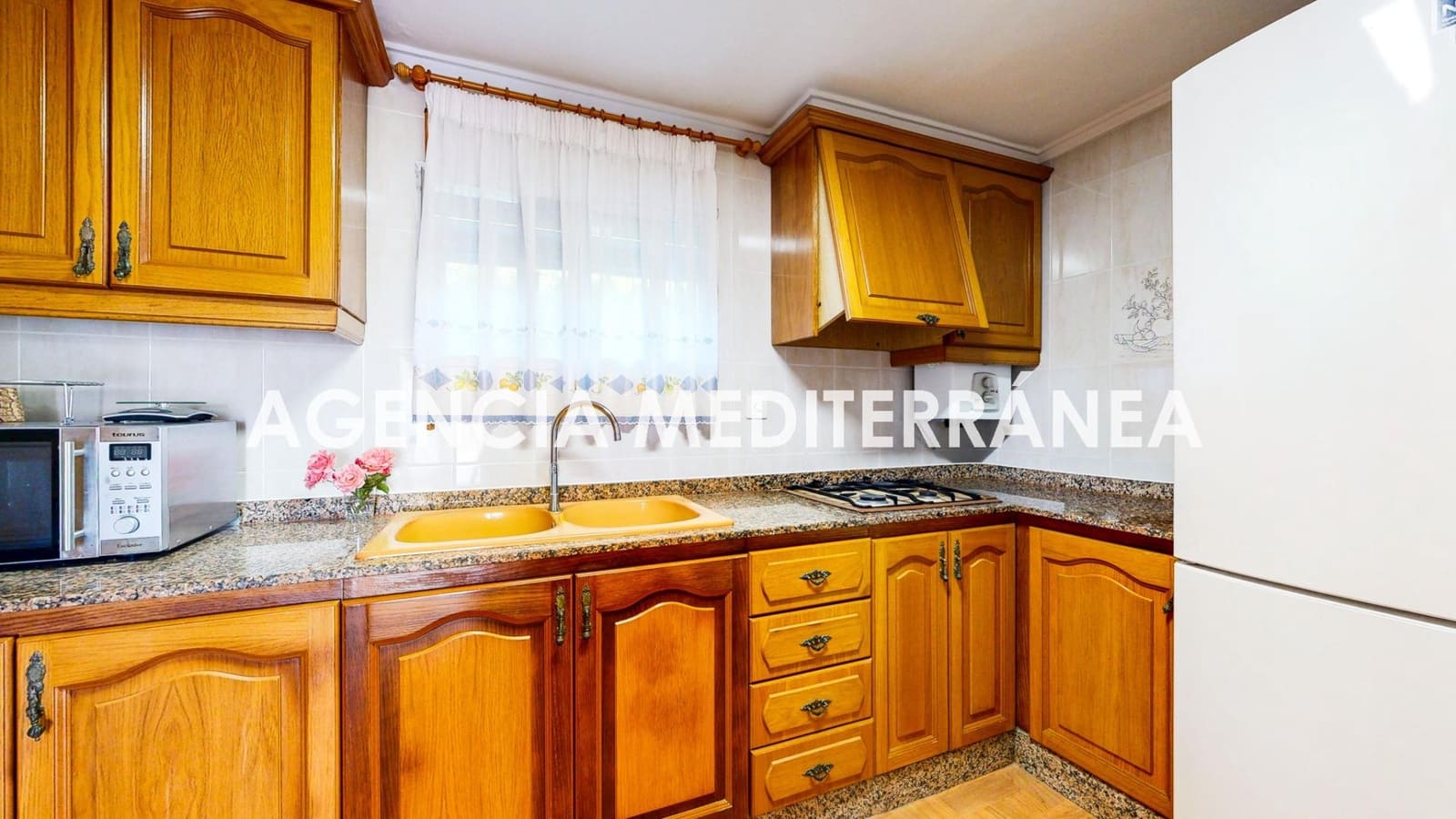 6 sovrum Villa till salu i Montserrat med pool - 315 000 € (Ref: 9908096)