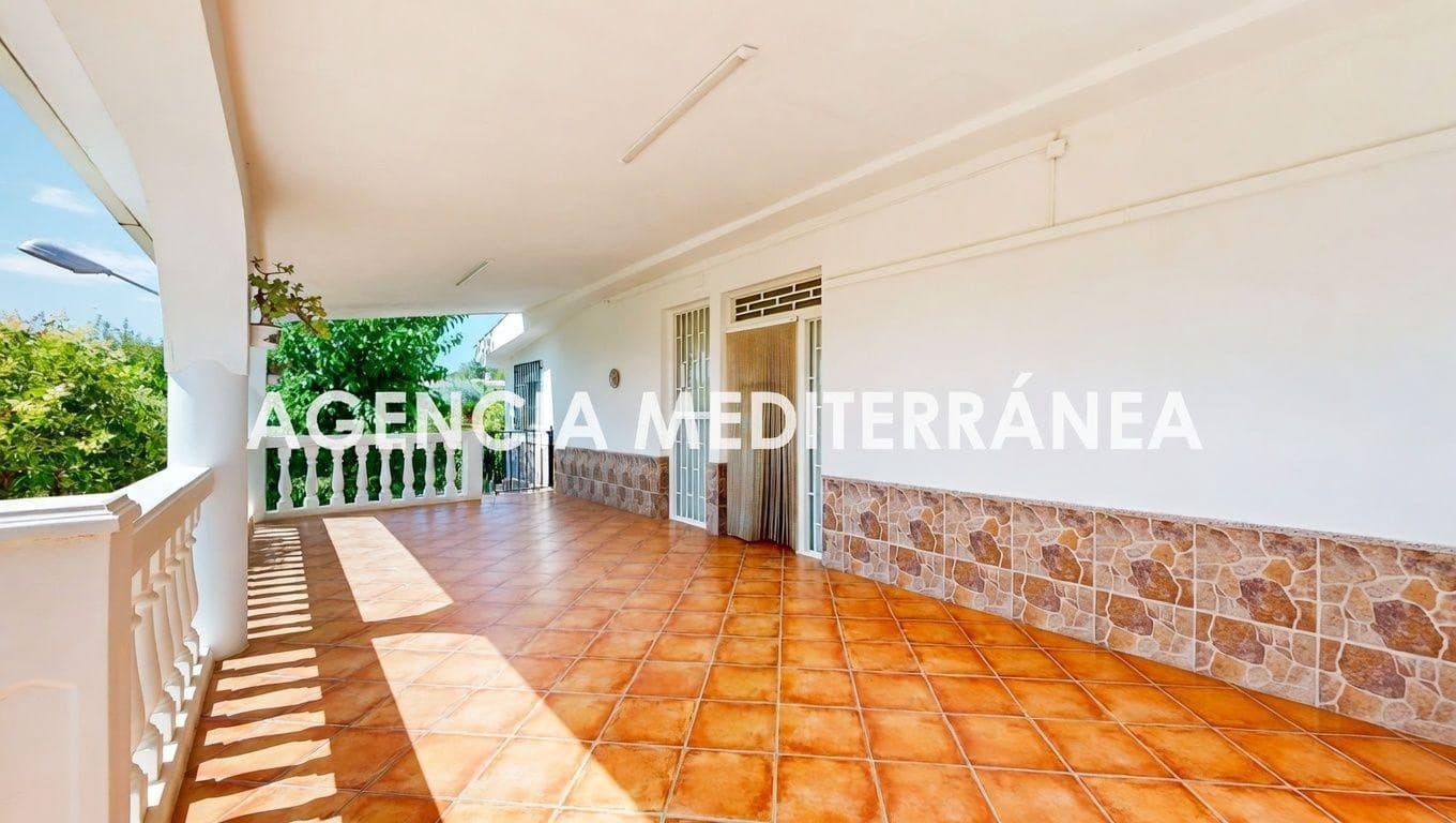 6 sovrum Villa till salu i Montserrat med pool - 315 000 € (Ref: 9908096)