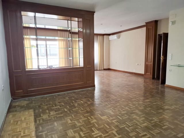 5 sovrum Lägenhet till salu i Sant Francesc, Valencia stad med garage - 749 000 € (Ref: 9908098)