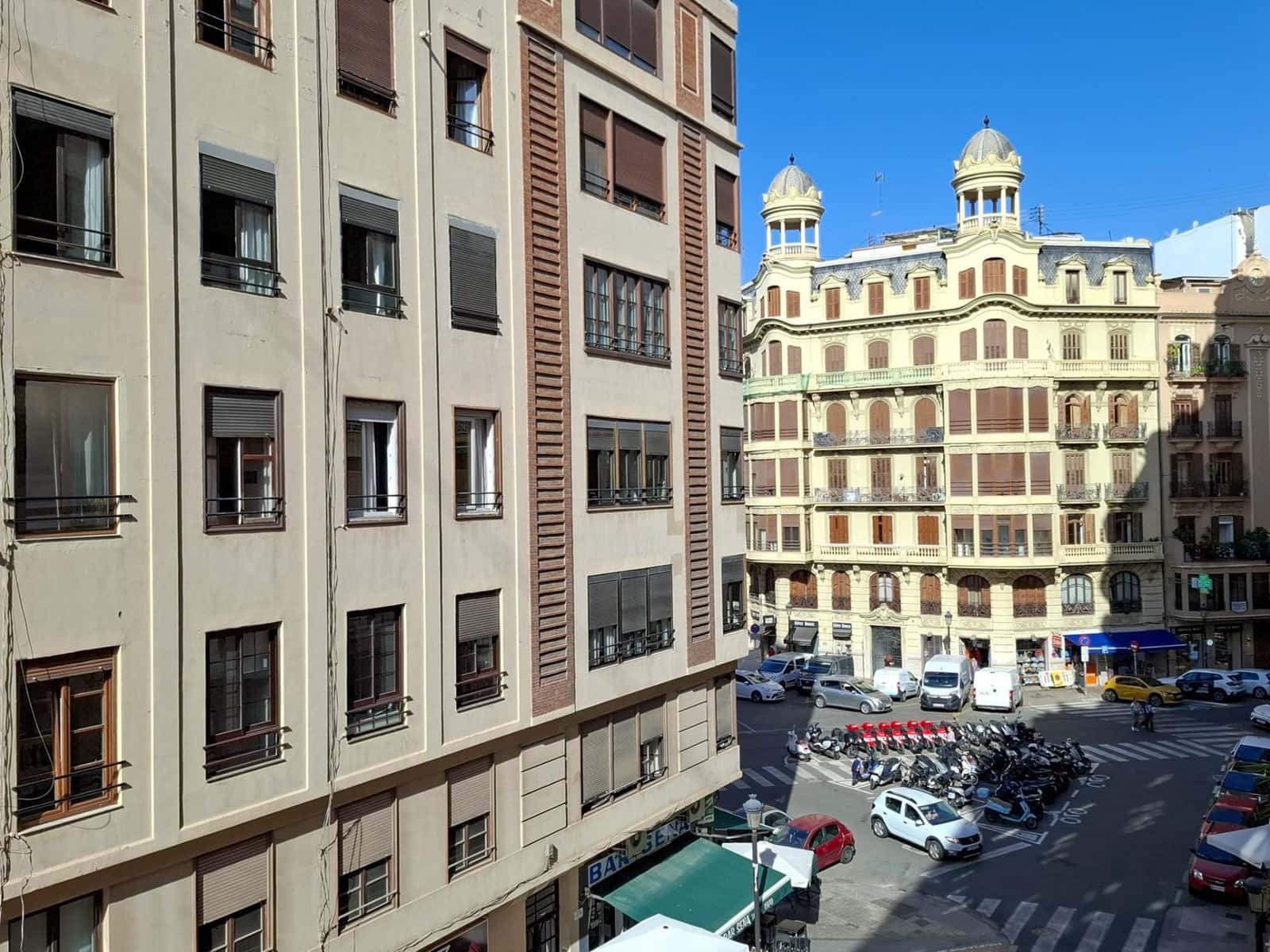 5 sovrum Lägenhet till salu i Valencia stad med garage - 749 000 € (Ref: 9908098)