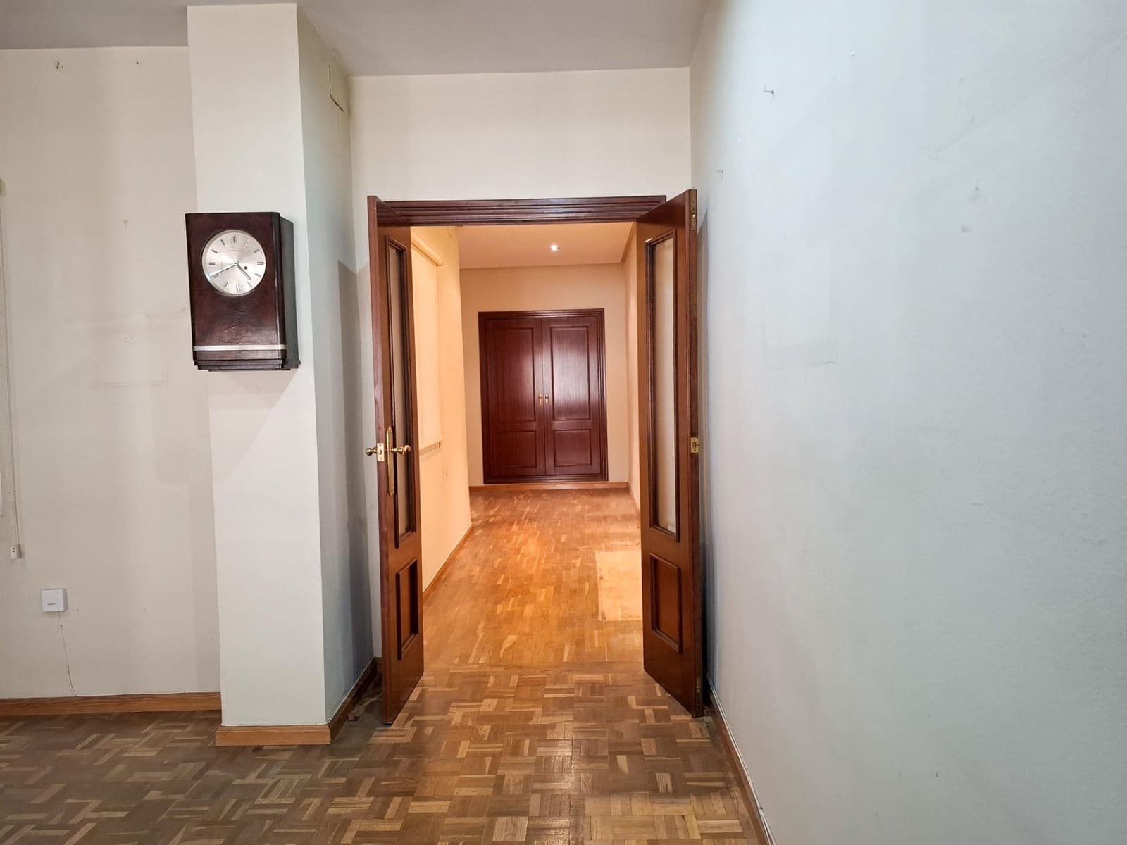 5 sovrum Lägenhet till salu i Valencia stad med garage - 749 000 € (Ref: 9908098)