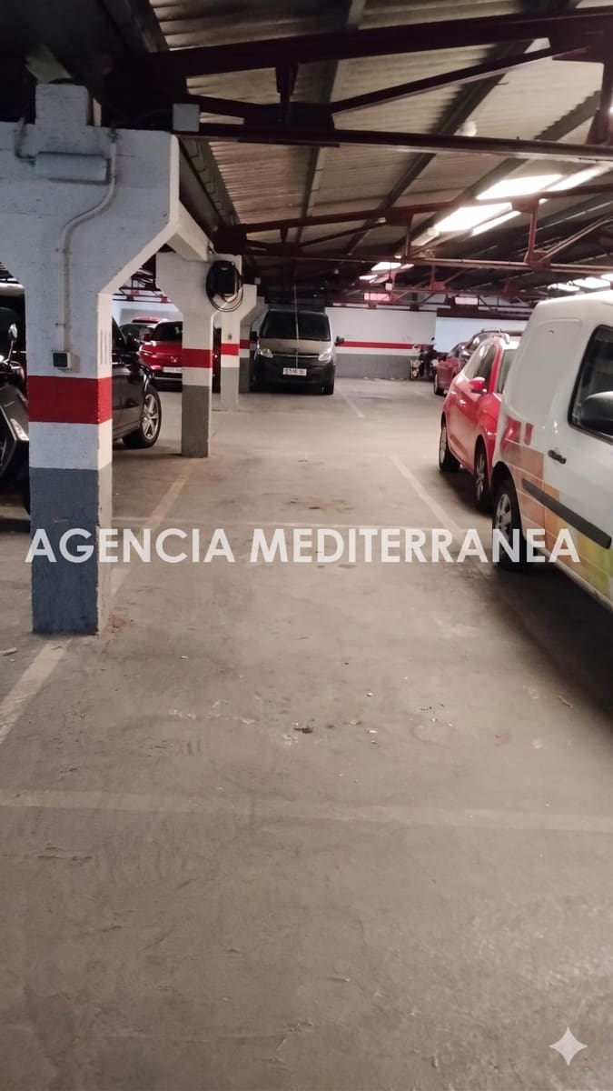 5 Zimmer Wohnung zu verkaufen in Valencia Stadt mit Garage - 749.000 € (Ref: 9908098)