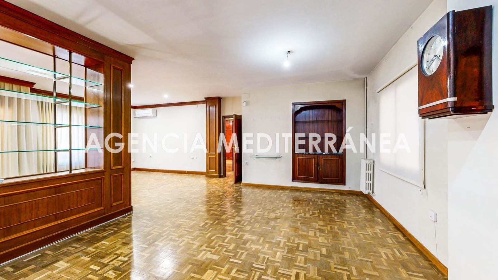 5 Zimmer Wohnung zu verkaufen in Valencia Stadt mit Garage - 749.000 € (Ref: 9908098)