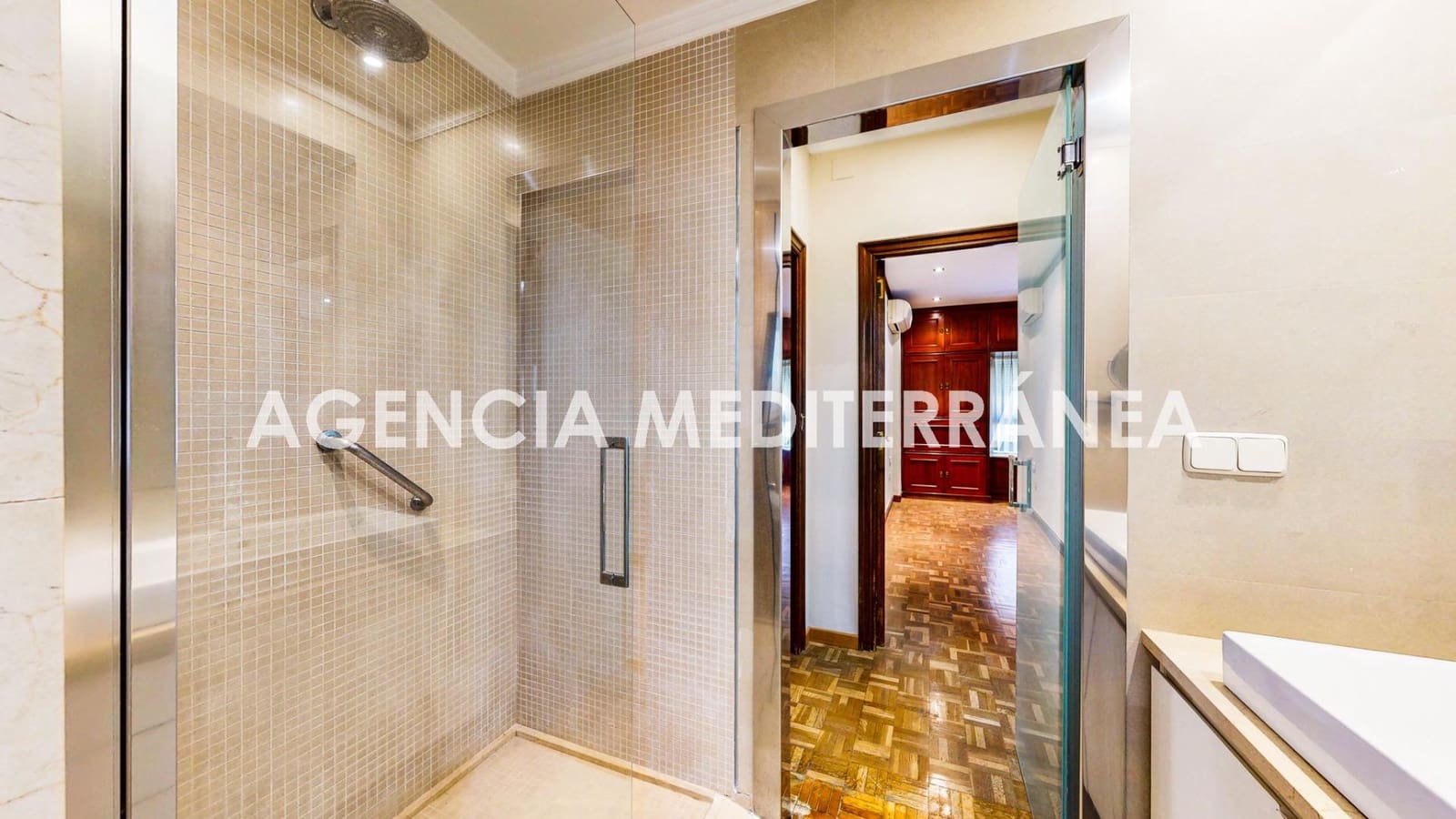 5 chambre Appartement à vendre à Valence ville avec garage - 749 000 € (Ref: 9908098)
