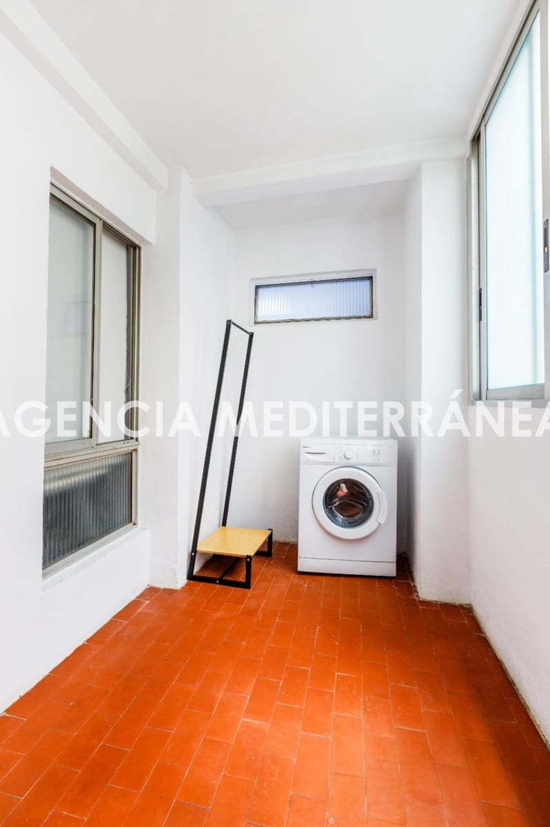 4 sovrum Lägenhet till salu i Valencia stad med garage - 400 000 € (Ref: 9913255)