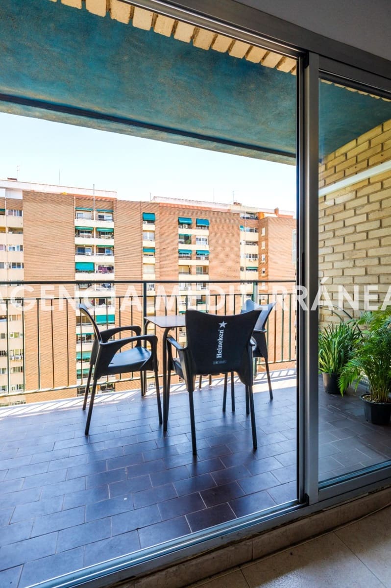 4 sovrum Lägenhet till salu i Valencia stad med garage - 400 000 € (Ref: 9913255)
