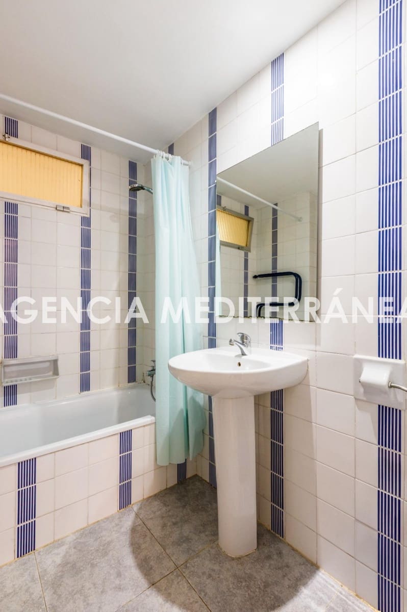 4 sovrum Lägenhet till salu i Valencia stad med garage - 400 000 € (Ref: 9913255)