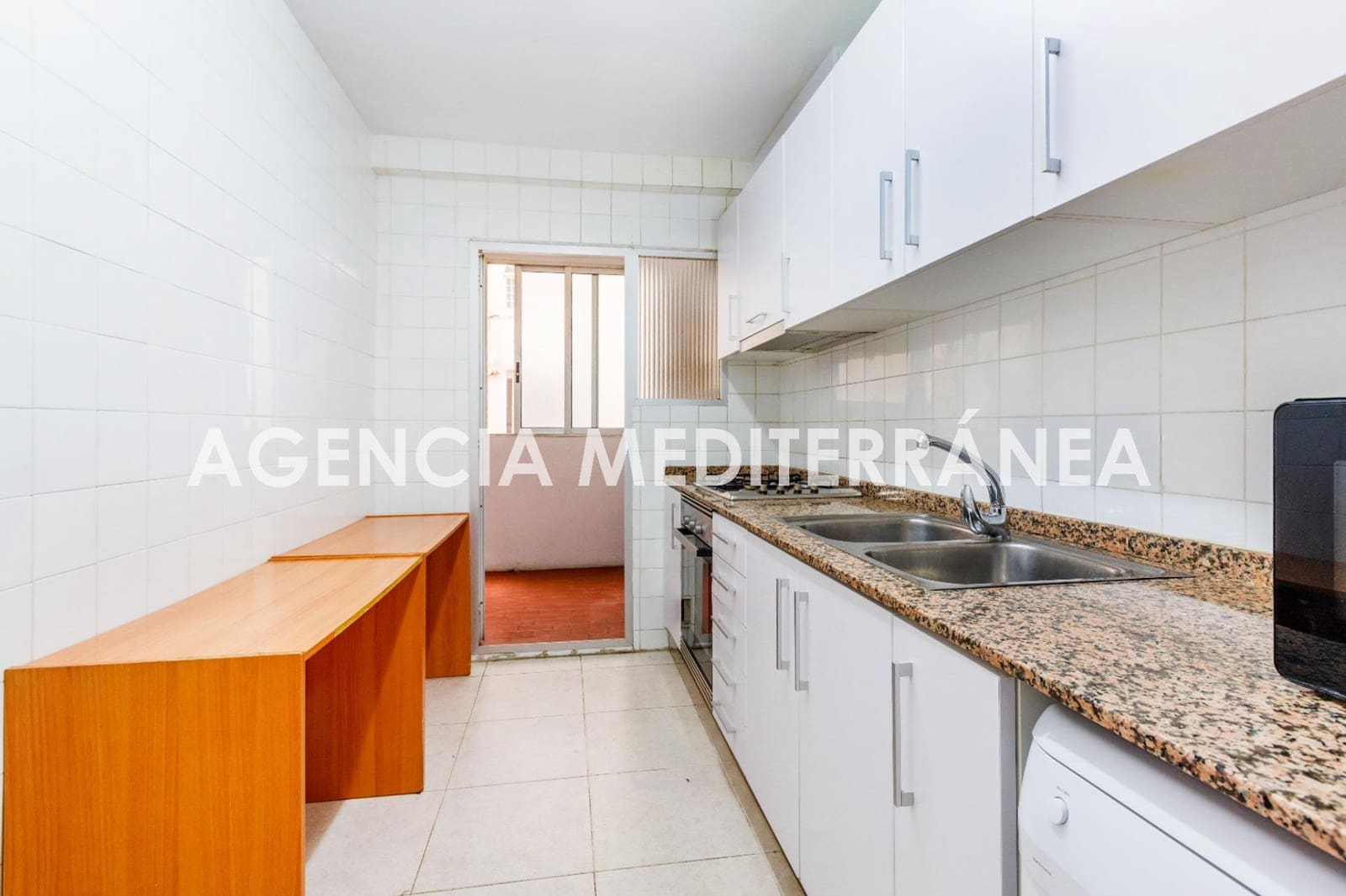 4 sovrum Lägenhet till salu i Valencia stad med garage - 400 000 € (Ref: 9913255)