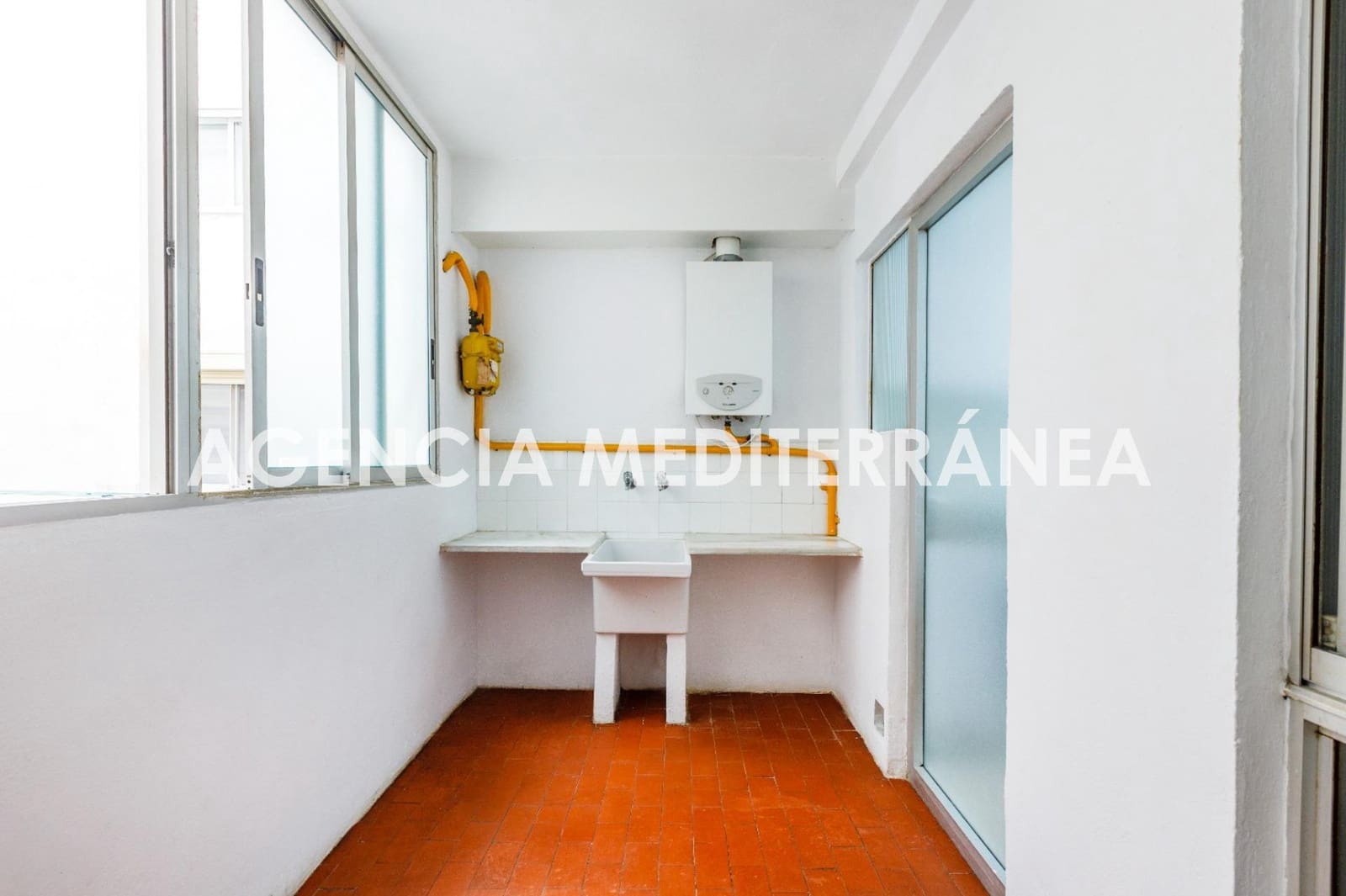 4 sovrum Lägenhet till salu i Valencia stad med garage - 400 000 € (Ref: 9913255)