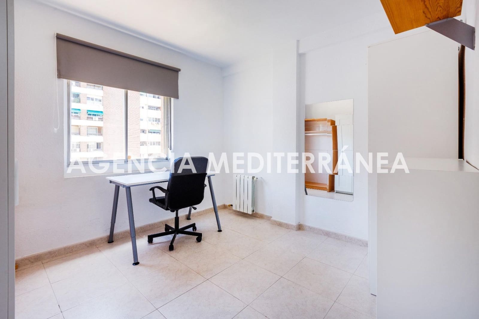 4 sovrum Lägenhet till salu i Valencia stad med garage - 400 000 € (Ref: 9913255)