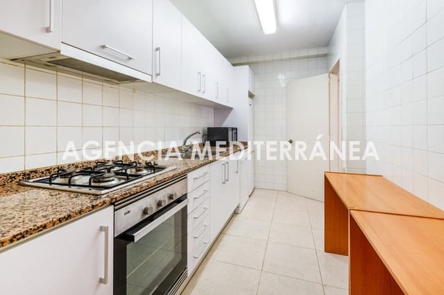 4 sovrum Lägenhet till salu i Valencia stad med garage - 400 000 € (Ref: 9913255)