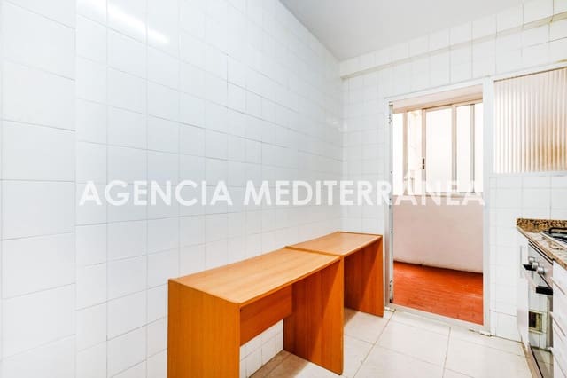 4 sovrum Lägenhet till salu i Valencia stad med garage - 400 000 € (Ref: 9913255)