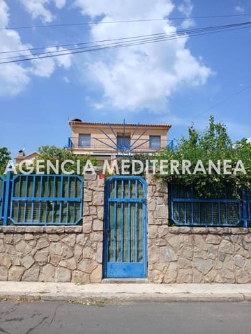 5 Zimmer Villa zu verkaufen in Navajas mit Pool Garage - 240.000 € (Ref: 9913258)