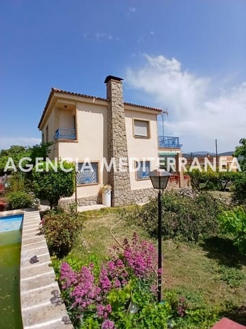 5 Zimmer Villa zu verkaufen in Navajas mit Pool Garage - 240.000 € (Ref: 9913258)