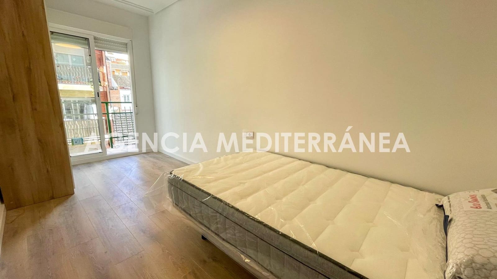 Appartement de 3 chambres à louer à Burjassot - 1 100 € (Ref: 9915917)