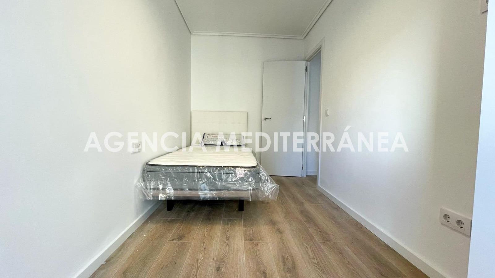 Appartement de 3 chambres à louer à Burjassot - 1 100 € (Ref: 9915917)