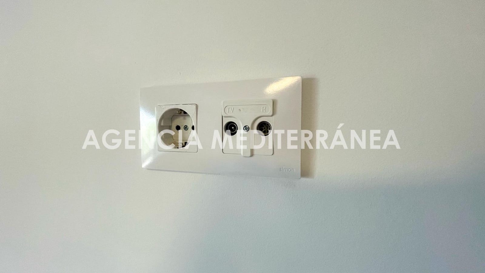 Appartement de 3 chambres à louer à Burjassot - 1 100 € (Ref: 9915917)