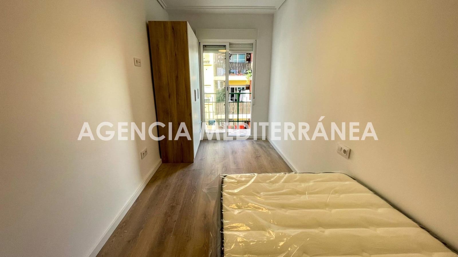 Appartement de 3 chambres à louer à Burjassot - 1 100 € (Ref: 9915917)