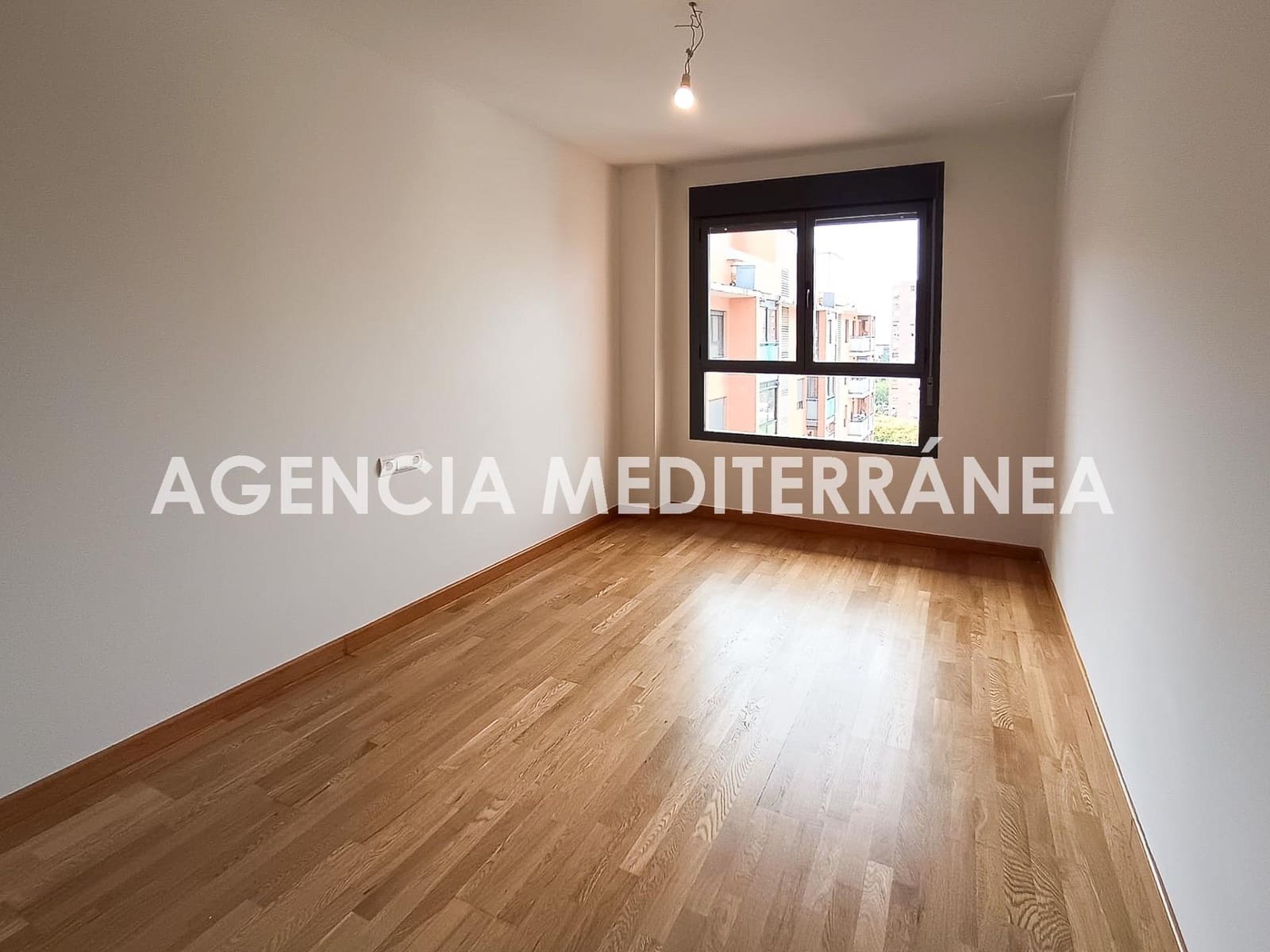 3 sypialnia Mieszkanie na sprzedaż w Miasto Walencja z basenem garażem - 630 000 € (Ref: 9915918)