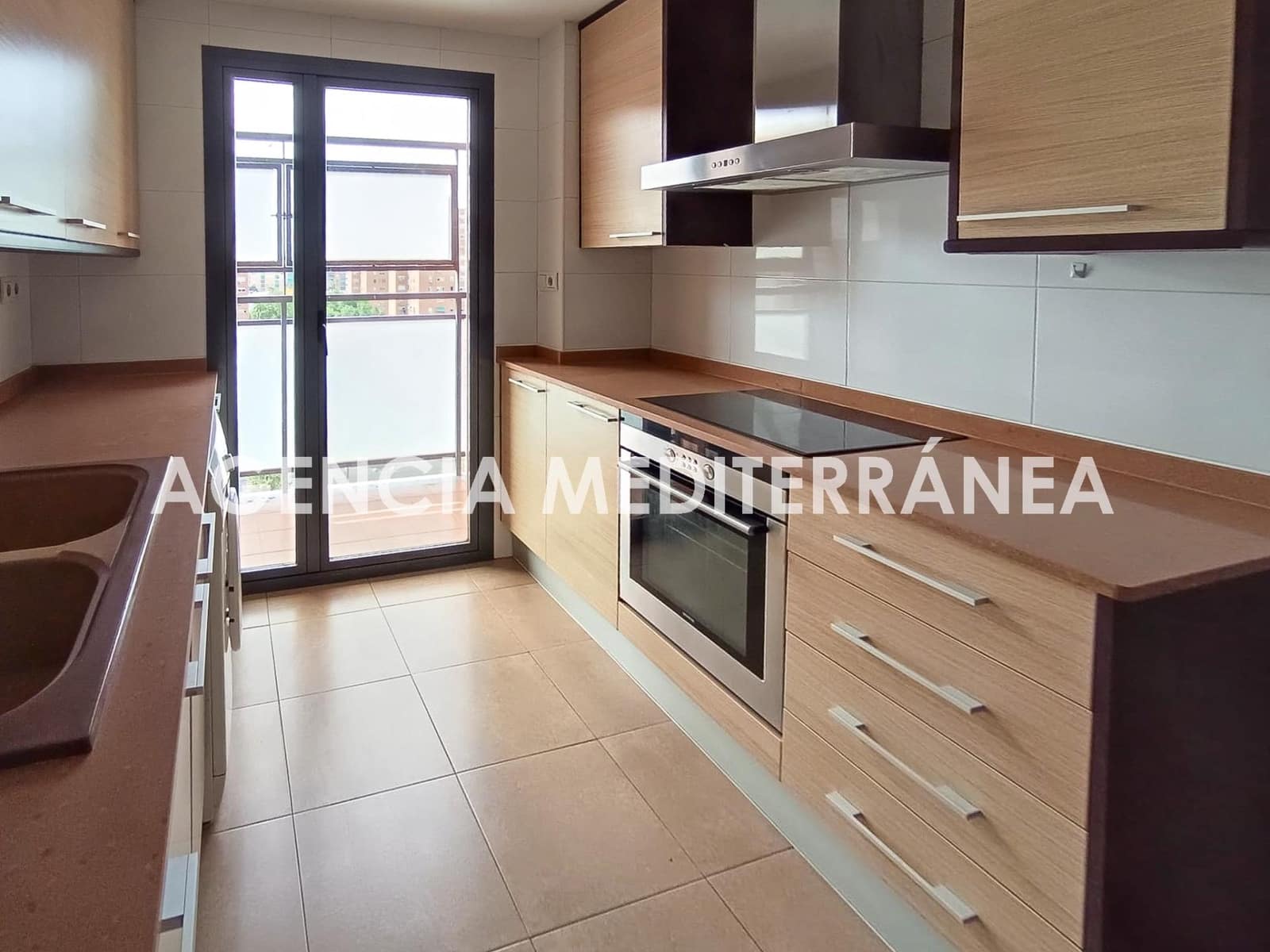 3 sypialnia Mieszkanie na sprzedaż w Miasto Walencja z basenem garażem - 630 000 € (Ref: 9915918)