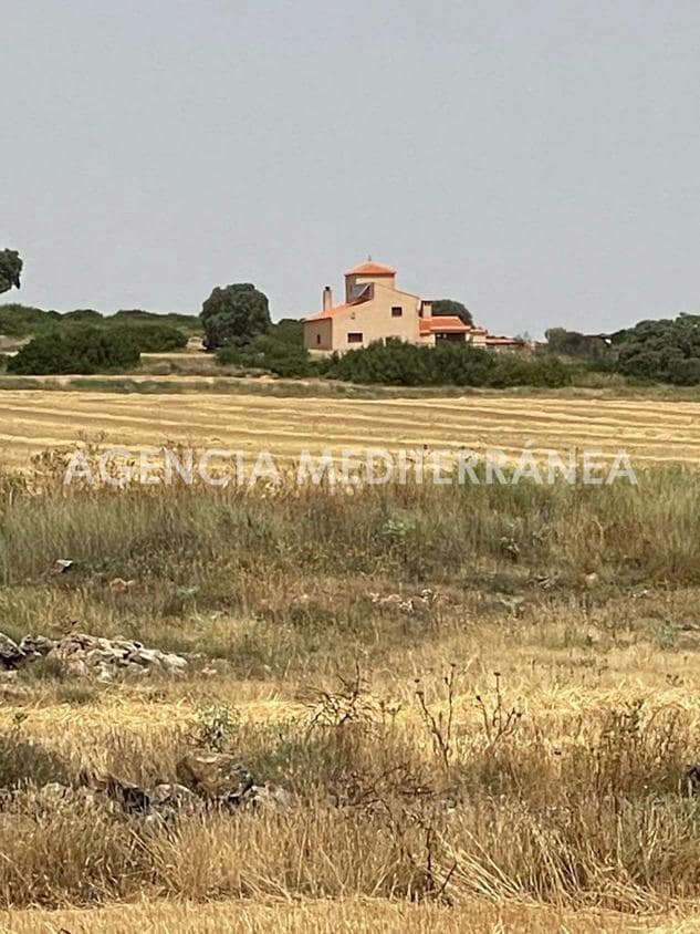 Finca/Casa Rural de 6 habitaciones en Almansa en venta con piscina garaje - 460.000 € (Ref: 9915919)