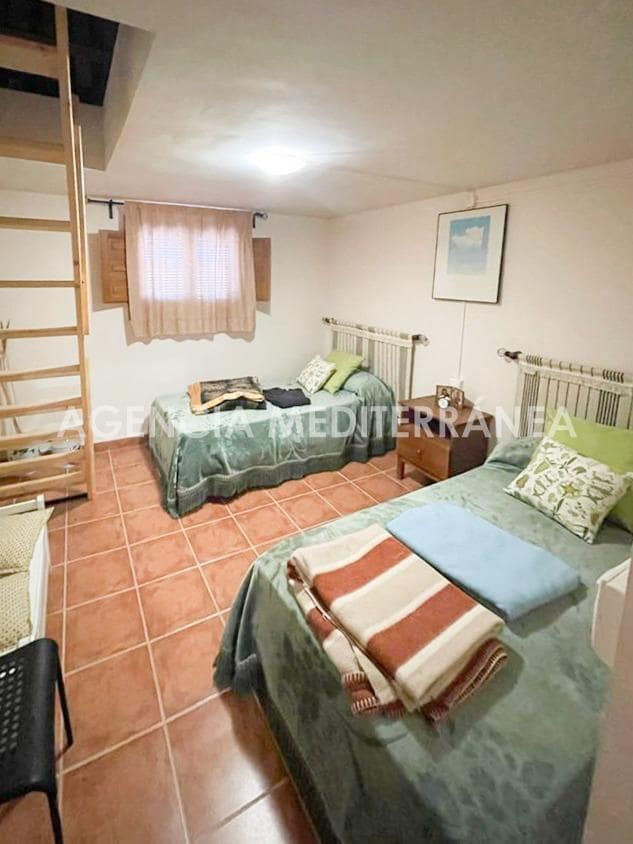 Finca/Casa Rural de 6 habitaciones en Almansa en venta con piscina garaje - 460.000 € (Ref: 9915919)