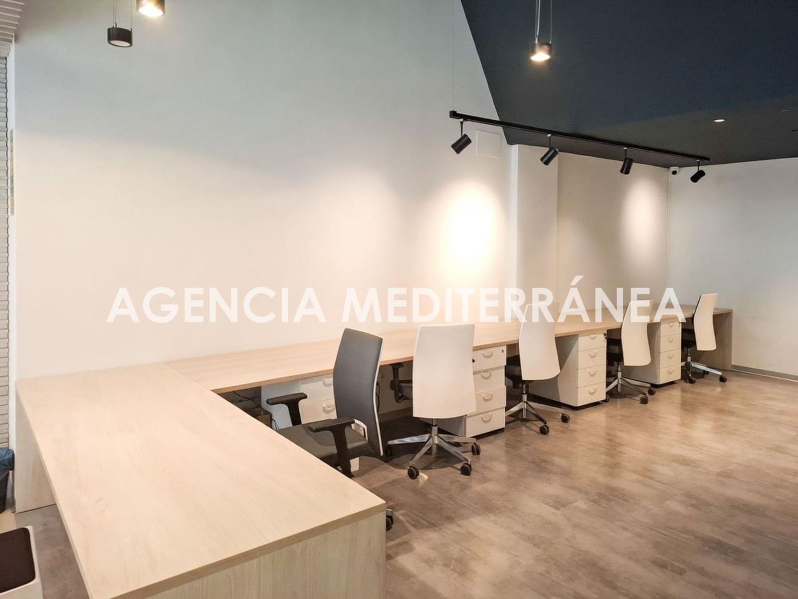 Office for sale in Gandia - € 36,000 (Ref: 9920523)
