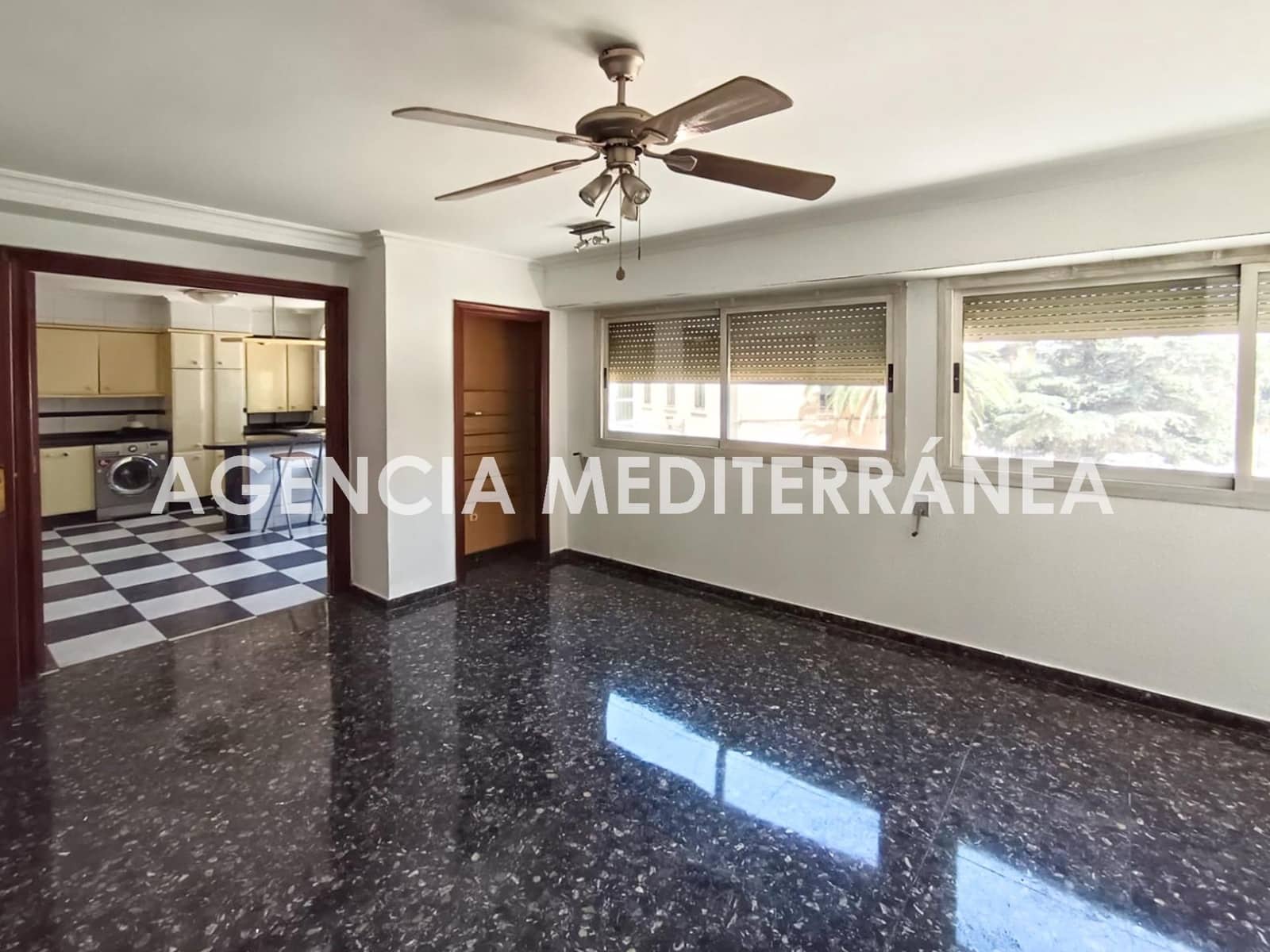 3 slaapkamer Flat te koop in Valencia stad - € 470.000 (Ref: 9922384)
