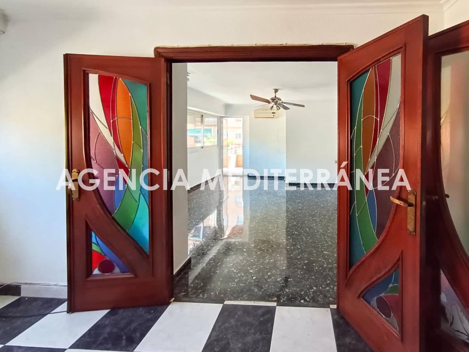3 slaapkamer Flat te koop in Valencia stad - € 470.000 (Ref: 9922384)