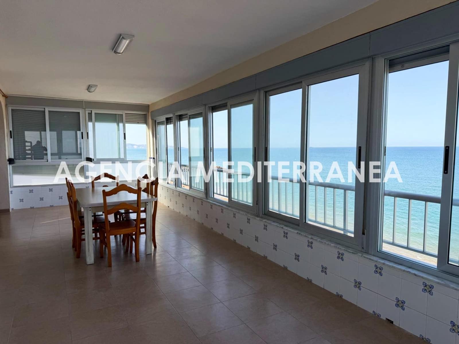 3 bedroom Apartment for sale in Tavernes de la Valldigna with garage - € 185,000 (Ref: 9922386)
